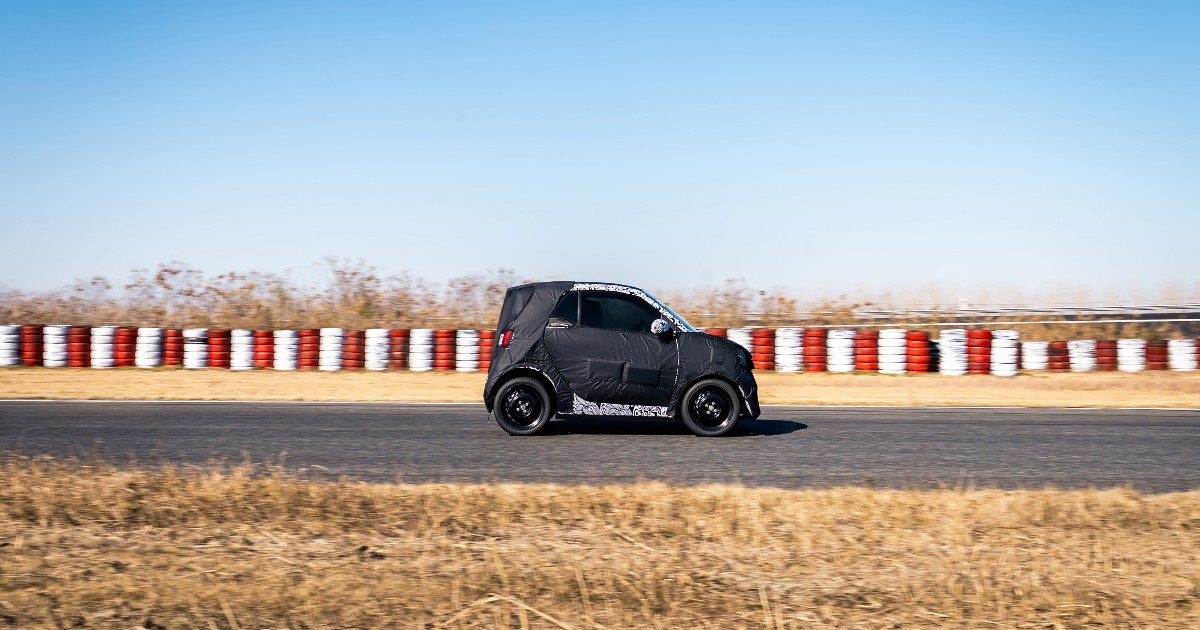 Smart #2, i test su strada entrano nel vivo. Ecco i primi prototipi camuffati – FOTO Smart #2, i test su strada entrano nel vivo. Ecco i primi prototipi camuffati – FOTO