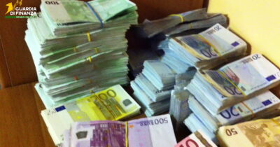 Copertina di Anche i narcotrafficanti devono pagare le tasse sulla cocaina importata: sequestrati 18 milioni