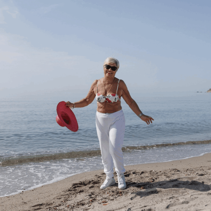 “Mia figlia mi chiama solo quando devo guardare mia nipote. Io però non ce la faccio più a stare dietro a una bimba piccola e le ho chiesto di pagarmi come babysitter”: lo sfogo di una nonna