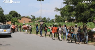 Copertina di La fuga da casa e il viaggio verso il Burundi: dopo gli scontri 64mila nuovi sfollati nella Repubblica democratica del Congo – Video