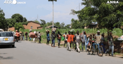 Copertina di La fuga da casa e il viaggio verso il Burundi: dopo gli scontri 64mila nuovi sfollati nella Repubblica democratica del Congo – Video