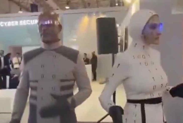 ecco i nostri nuovi robot di ultima generazione il video diventa virale su instagram poi l8217incredibile scoperta da Ilfattoquotidiano.it ecco i nostri nuovi robot di ultima generazione il video diventa virale su instagram poi l8217incredibile scoperta