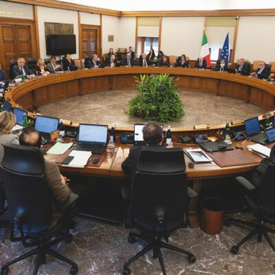 Copertina di Niente tetto, ora arriva il conto. Il Csm si regala 700 mila euro