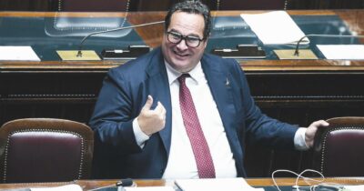 Copertina di Il regalo di Durigon ai fondi: andrà a loro il Tfr dei neoassunti