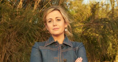 Copertina di E’ morta a 45 anni Rachael Carpani, l’attrice de “Le sorelle McLeod” e “Ncsi”: “Il più grande dono che ci hai fatto è stato permetterci di conoscerti”