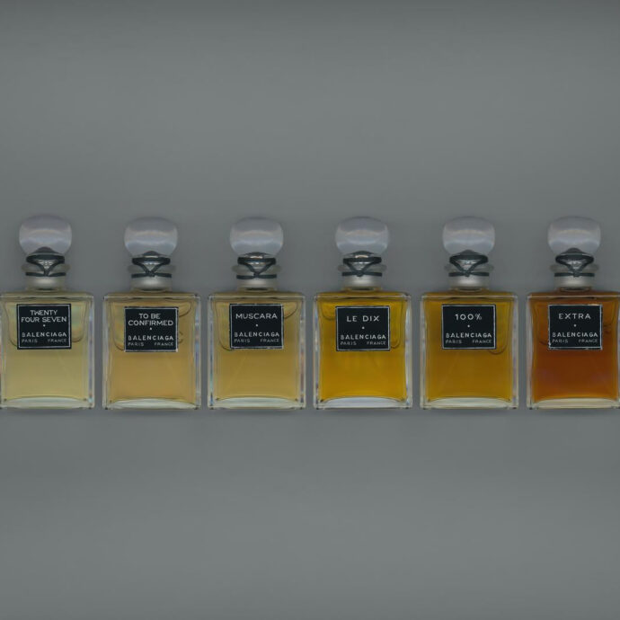 10 profumi da regalare (e regalarsi) a Natale: fragranze di nicchia che restano nella memoria e raccontano chi siamo