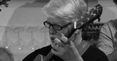 Copertina di Investito e trascinato per un chilometro da un tir a Genova, morto Elio Arlandi: era tra i fondatori dei Big Fat Mama