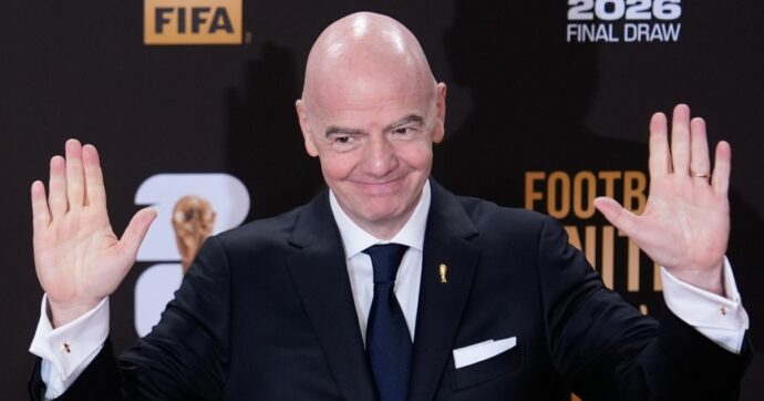 La Fifa dà il contentino ai tifosi, abbassati i prezzi di pochissimi biglietti dei Mondiali 2026: i criteri per ottenerli