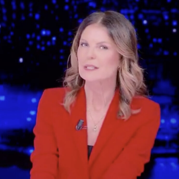 “Dopo il Grande Fratello guadagnavo dai 50 ai 100 milioni di lire a serata per stare seduta in discoteca. Avevo un senso di vuoto”: lo rivela Marina La Rosa