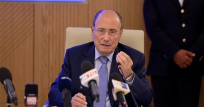 Copertina di Denuncia all’Ars: “Norma-regalo per parenti di politici”