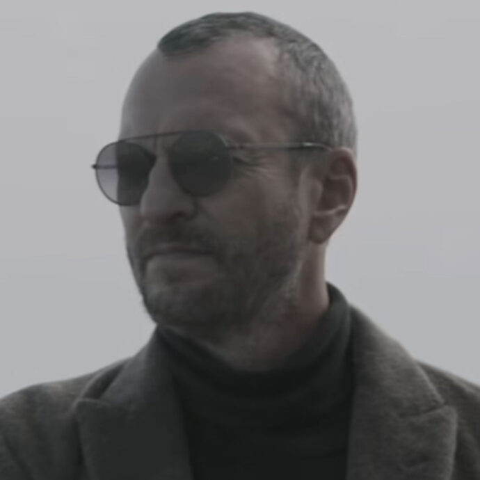 “Con un battipanni suonavo Smoke on the water. Da qui vedo Biagio che sogna, col tempo ho vinto io”: Biagio Antonacci si racconta dalla sua Rozzano – VIDEO