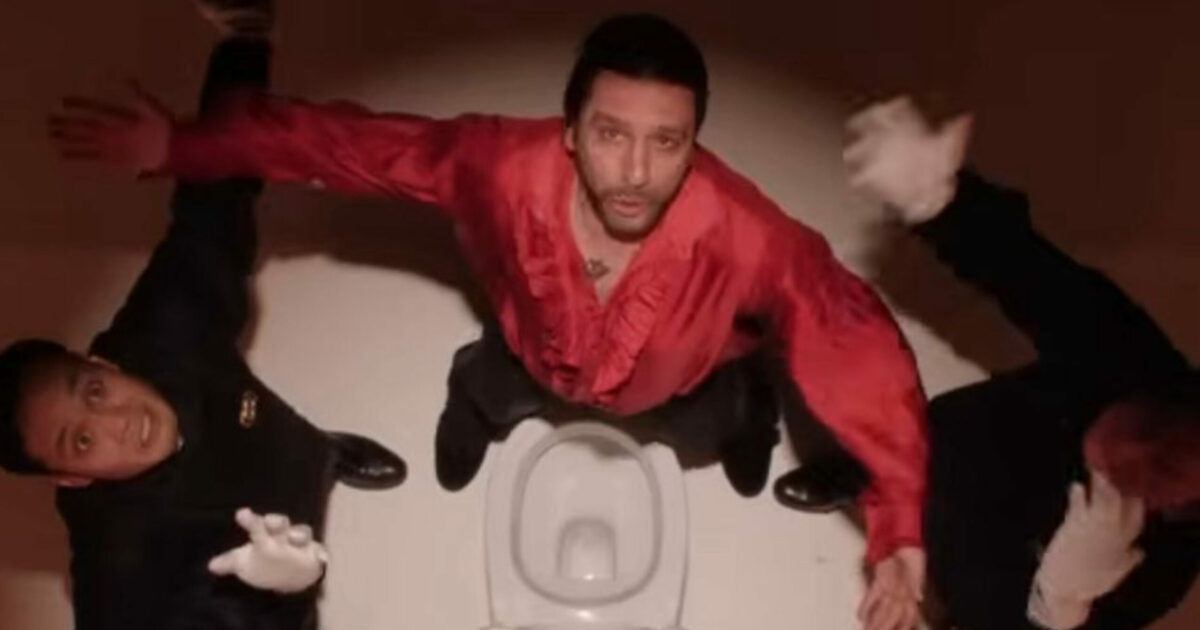 checco zalone e la sua prostata enflamada l8217ultima canzone trasmessa a reti unificate su mediaset da Ilfattoquotidiano.it checco zalone e la sua prostata enflamada l8217ultima canzone trasmessa a reti unificate su mediaset