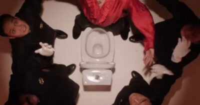 Copertina di Checco Zalone e la sua “Prostata enflamada”: l’ultima canzone trasmessa a reti unificate su Mediaset