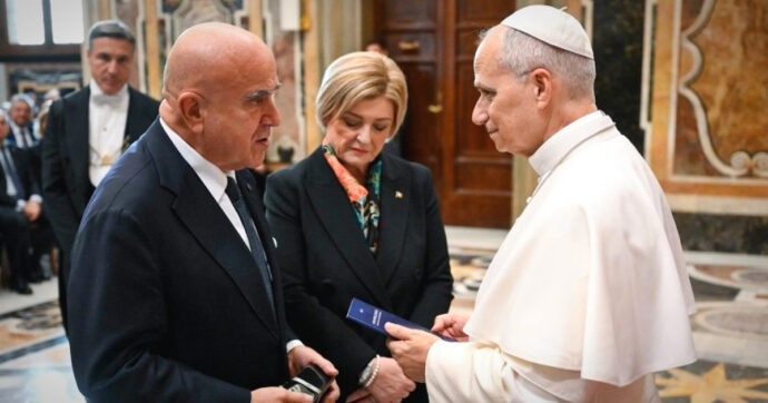 Calderone dal Papa per accompagnare i consulenti del lavoro insieme al marito. Poi al loro seminario, da ministra