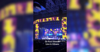 Copertina di “Stai rovinando lo show”: tensione al concerto di Rod Stewart. Il cantante ferma tutto e caccia un fan – Video