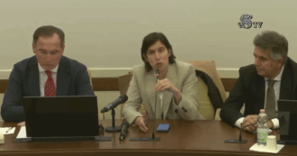 Copertina di Schlein attacca il governo: “Volevano abolire la Fornero e invece aumentano l’età pensionabile, la maggioranza si è rotta”