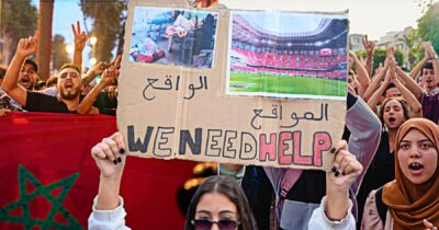 Copertina di Otto donne morte di parto in ospedali fatiscenti mentre nascono stadi sempre più grandi: il calcio che spacca il Marocco