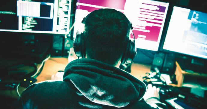 “Gli spioni della Squadra Fiore fanno parte di Aisi”