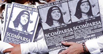 Copertina di “Ho ancora gli incubi, ho paura. Non ricordo di aver parlato del suo interesse per Alberto”. Le parole della compagna di banco di Emanuela Orlandi