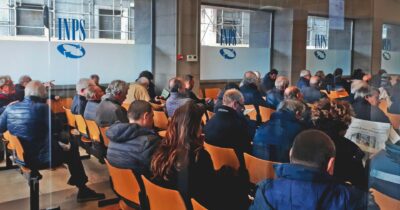 Copertina di Il Tesoro si vendica e s’inventa nuovi tagli alle  pensioni