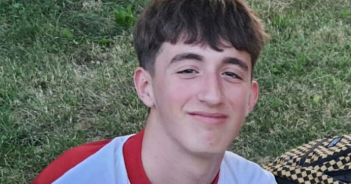 Dario Cipullo trovato morto in un canale vicino Novara: aveva 16 anni. Inviato a un amico un vocale con frasi sconnesse