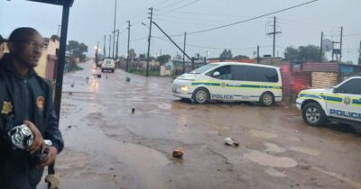 Copertina di Sparatoria in una taverna vicino a Johannesburg: almeno 9 morti. “Killer hanno colpito a caso”