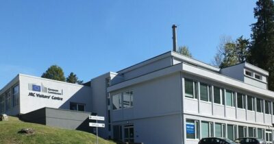 Copertina di Non era un drone russo quello segnalato sopra la sede dell’Ispra a Varese: allarme scattato a causa di un segnale Gsm