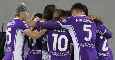 Copertina di Dall’Udinese all’Udinese: la Fiorentina torna a vincere in Serie A dopo 210 giorni. Ma la curva fischia ancora