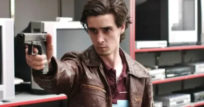 Copertina di E’ morto a 46 anni James Ransone, l’attore della serie tv The Wire: “Si è tolto la vita, il tema del suicidio era al centro di uno dei suoi film”