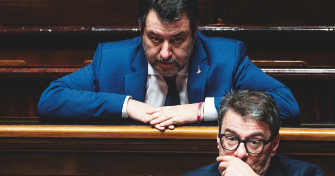 Manovra, ancora tensioni Giorgetti-Salvini Meloni fa un regalo di Natale ai ministri: una porcellana Ginori