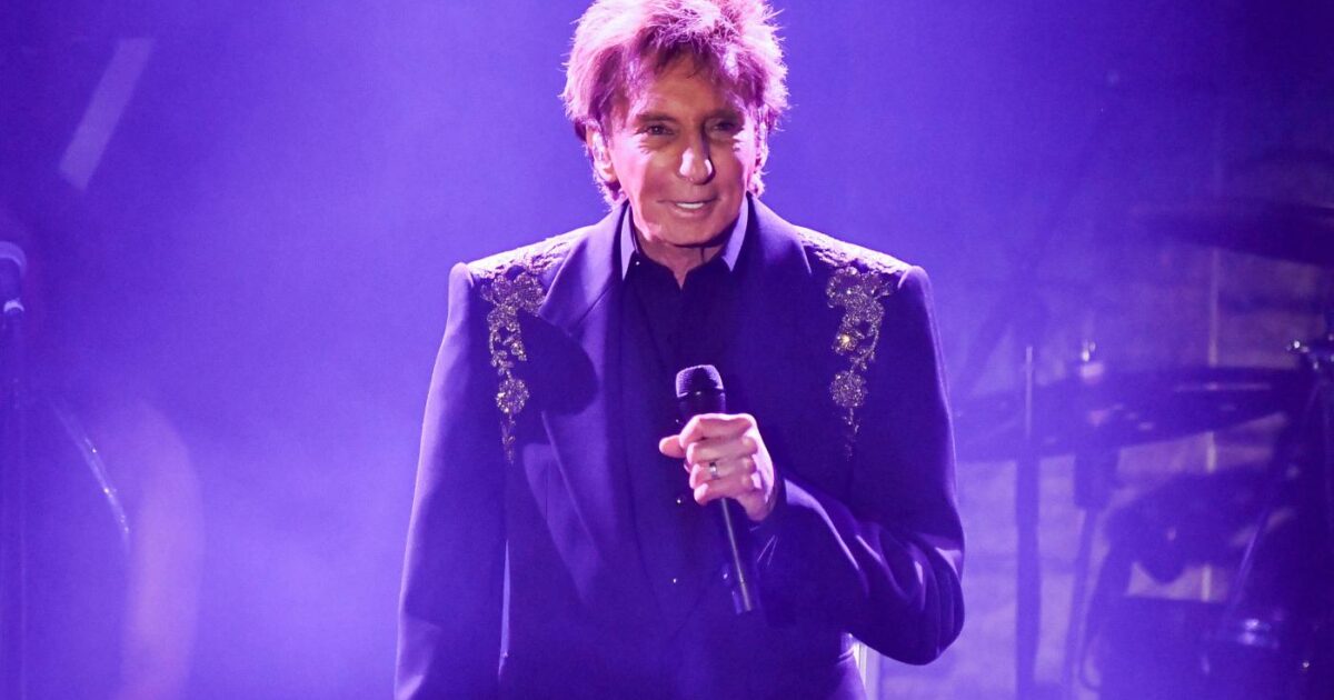 “Ho un cancro al polmone sinistro, sto facendo degli esami e devo operarmi”: Barry Manilow annulla tutti i suoi concerti