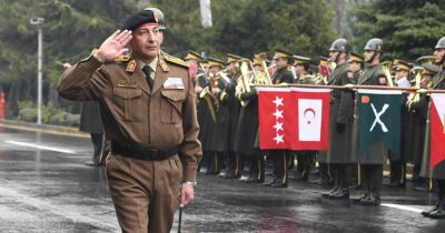 Copertina di Turchia, precipitato vicino ad Ankara un jet con a bordo il capo di Stato maggiore libico: “Sono tutti morti”