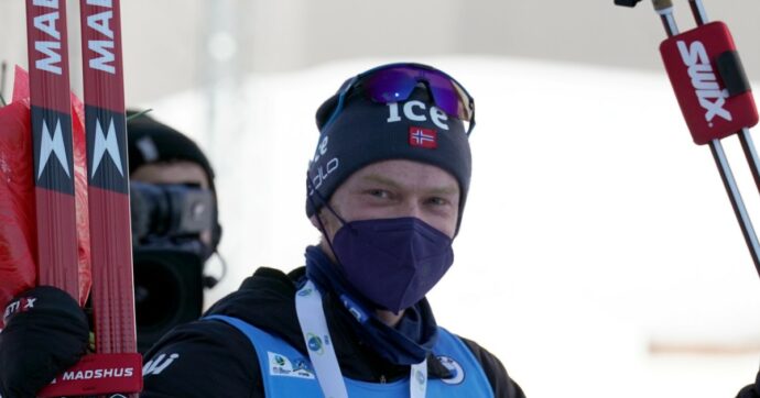 Sivert Guttorm Bakken, il biatleta è stato trovato morto con una maschera ipossica. Federazione: “Domande senza risposta”