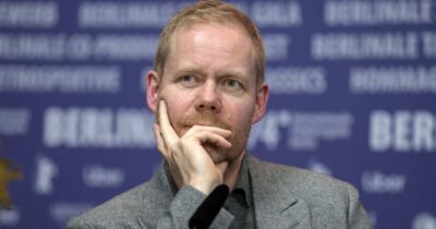Copertina di Una lingua per le immagini e uno spazio morale (anche contro le guerre), così Max Richter ha riportato la musica colta dentro la vita di tutti i giorni