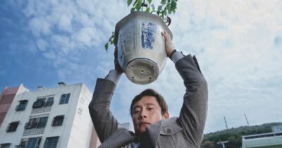 Copertina di “Mors tua vita mea”: la spietata regola che vale ancora oggi