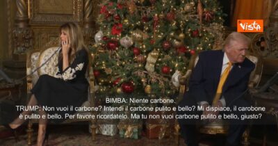 Copertina di Trump al telefono con una bambina: “Non vuoi il carbone per Natale? Guarda che è pulito e bello” – Video