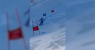 Copertina di Sci, Brignone brucia le tappe per gareggiare alle Olimpiadi: il video del suo primo allenamento tra i pali a Courmayeur
