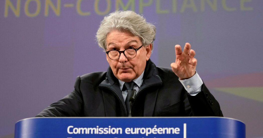 Il Pd contro Meloni “Anche su Breton servile a Trump”