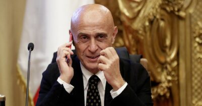Copertina di Manovra, la fondazione di Minniti dovrà trovare i putiniani in Europa e Africa