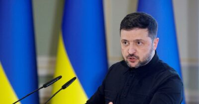 Copertina di Zelensky, l’anno peggiore: urne, meno aiuti, no asset