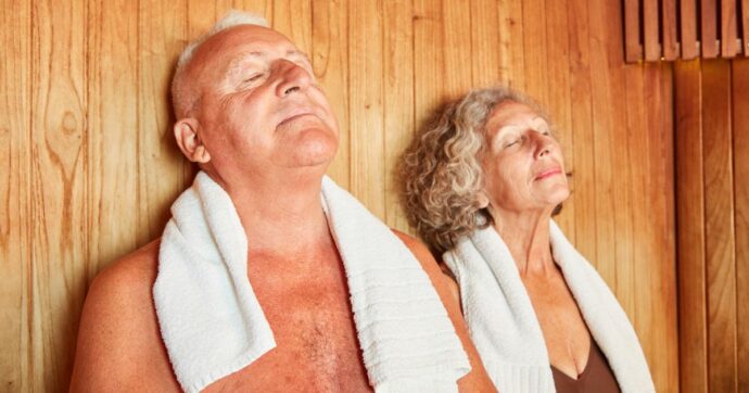 “Fare la sauna finlandese allunga la vita, ha un effetto antinfiammatorio e benefici per l’organismo”: lo studio e il parere dell’esperto
