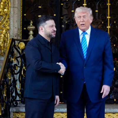 Copertina di Trump-Putin, ultima offerta a Kiev Zelensky si gioca tutto sui territori