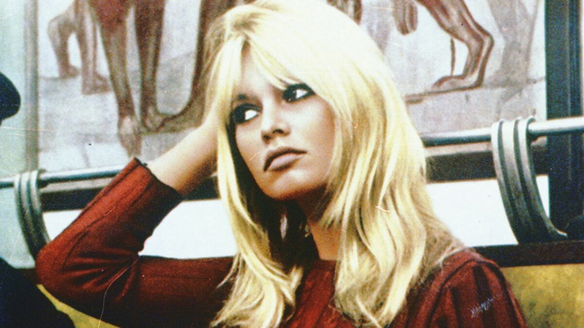 “Sono oggetti intimi, perché fare questa vendita? Per gli animali? È una presa in giro”: l’ultimo marito di Brigitte Bardot contro l’asta di 285 oggetti personali della diva