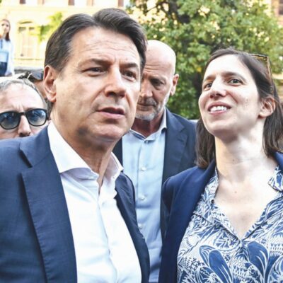 Copertina di Referendum: 70mila firme Conte ed Elly contro il blitz