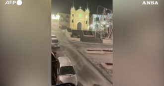 Copertina di Piogge torrenziali in Spagna, allagamenti in Andalusia: tre persone disperse – Video