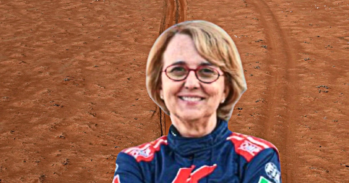 “A 70 anni questa sarà la mia ultima Dakar. Dormiamo in tenda nel bivacco, montiamo tutto da soli, lavoro vero”: l’annuncio di Fabrizia Pons