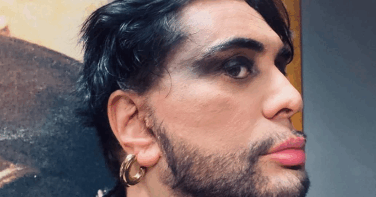 “David Bowie? Antipatico e geloso. Oggi vedo tante imitazioni: Achille Lauro, Maneskin, Rosa Chemical. Non imitano me, ma un’epoca che non si ripeterà, firmati da capo a piedi “: così Ivan Cattaneo