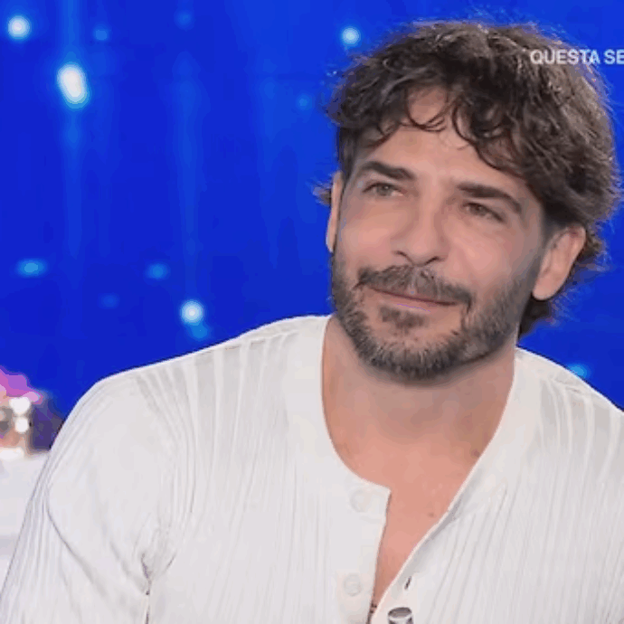 “Ho avuto un’encefalite erpetica, un herpes che invece di andare in bocca va al cervello. Sono stato fortunato, ora vivo il presente”: Marco Bocci racconta gli effetti della malattia sulla memoria