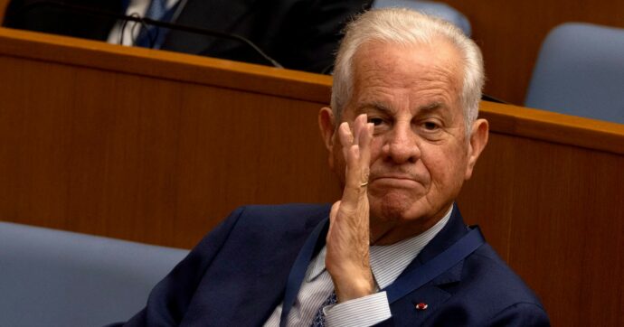 Il sindaco: “Stop botti dopo l’una di notte”