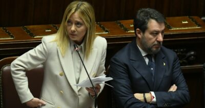 Copertina di E’ durata poco l’euforia della Lega: nel nome del decreto per l’Ucraina gli aiuti tornano “militari”